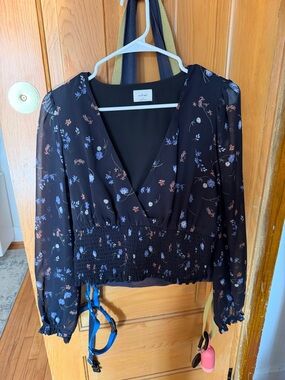 Wilfred Black Floral V-Neck Smocked-Waist Blouse